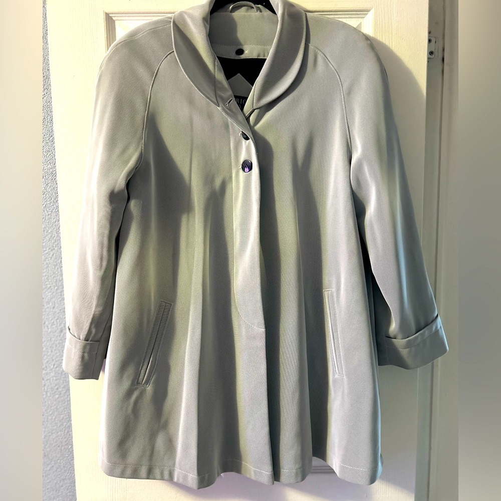 American Bazaar coat size small